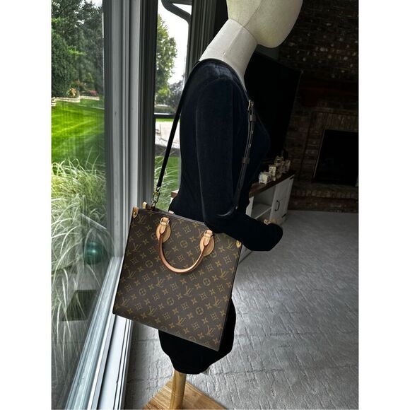 Louis Vuitton Sac Plat PM - Picture 15 of 16